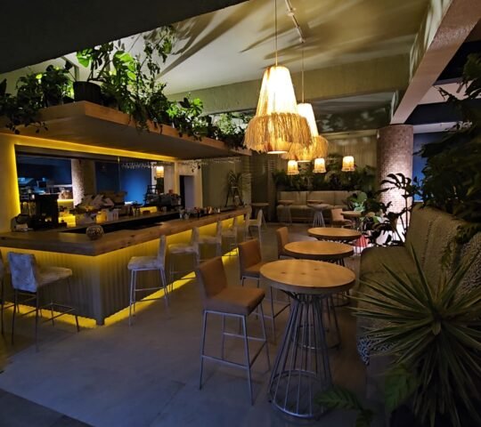 F’EAST Bar & Kitchen