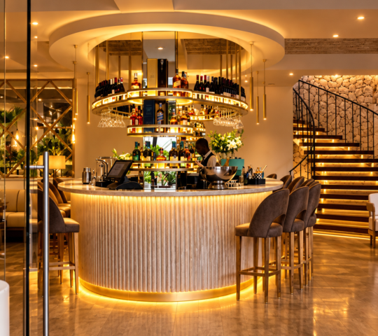 Karel T- Lounge